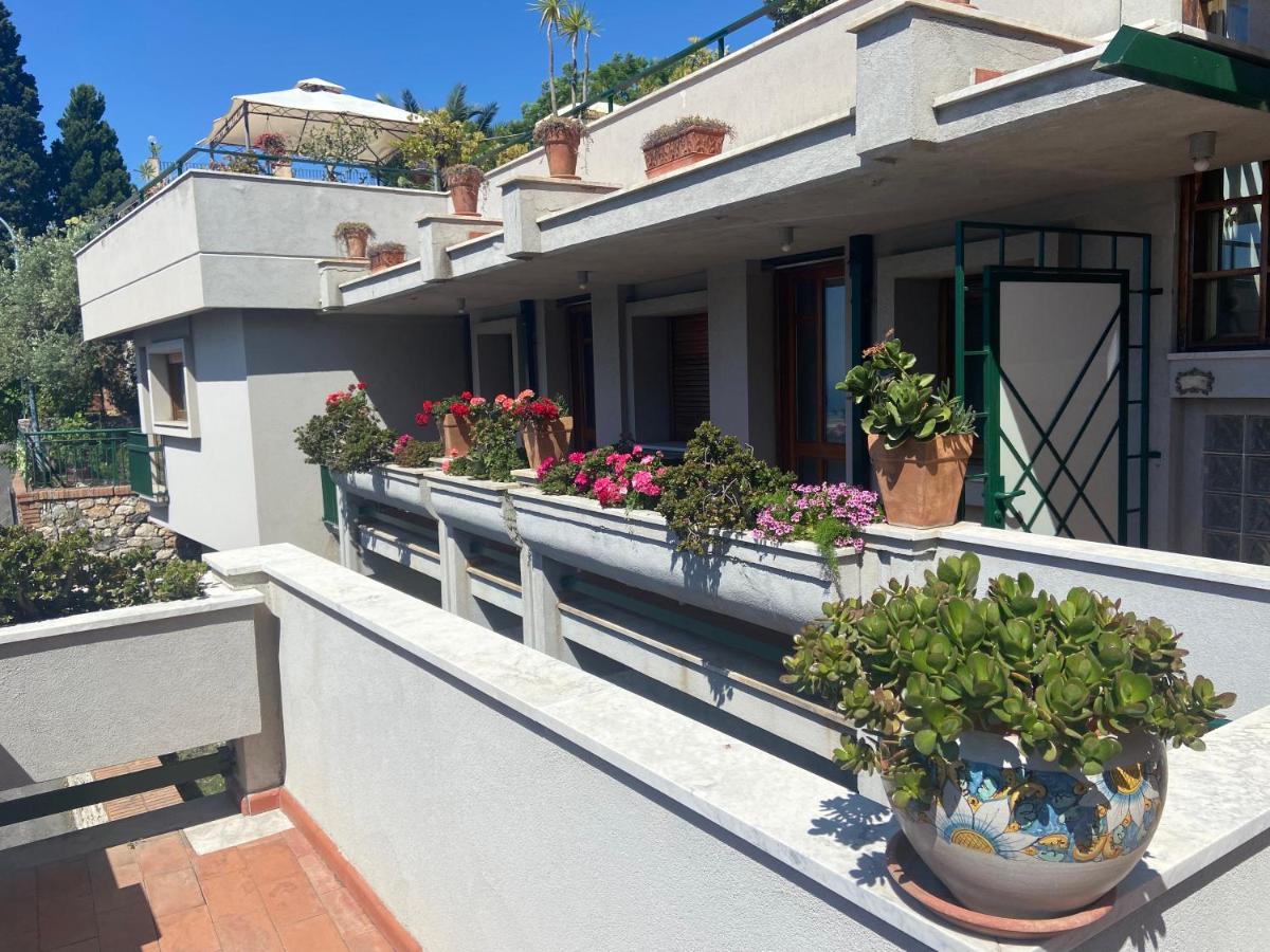 Villa Centaurea Apartment With Private Parking Taormina Exterior foto